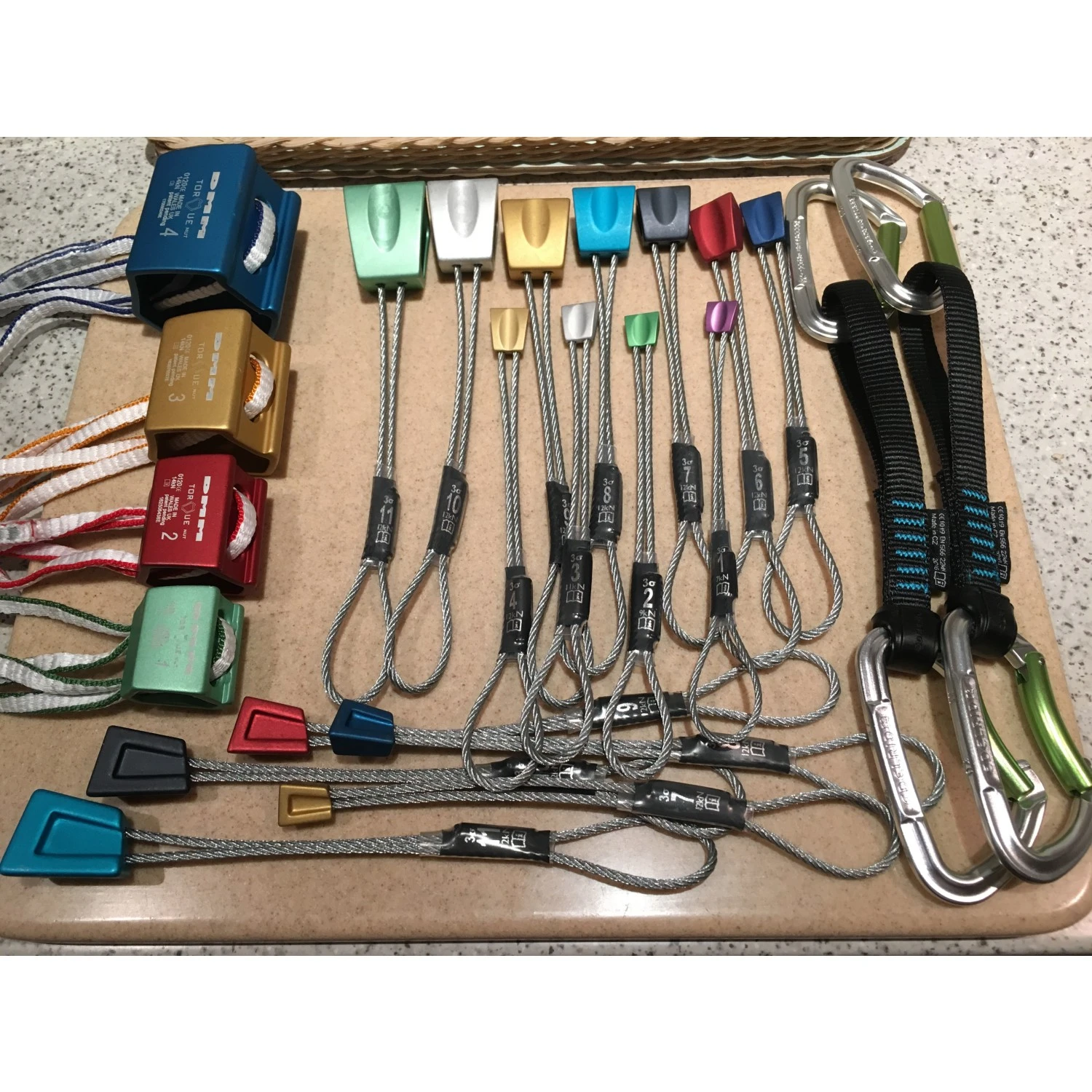 DMM Starters Nut Set - Klemmkeil 7 DMM Starters Nut Set - Klemmkeil – Bild 5